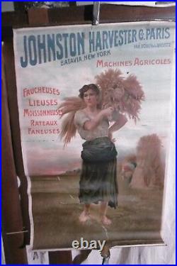 Affiche Agriculture Johnston Harvester Femme Portant Botte De Foin