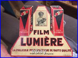 Presentoir carton publicitaire FILM LUMIERE LA PELLICULE PHOTOGRAPHIQUE 1930